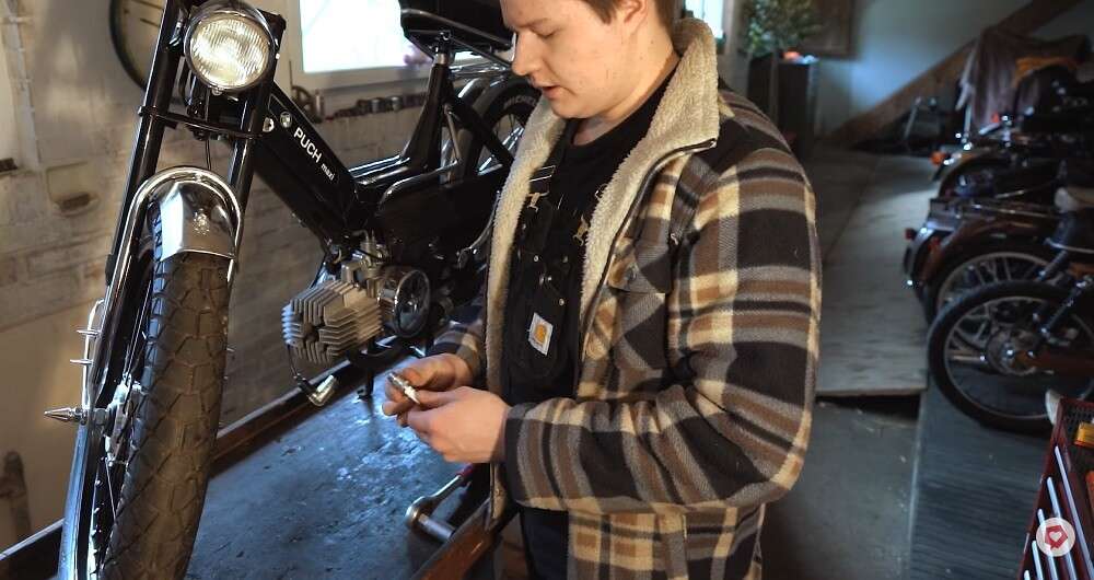 NGK Zündkerze B6ES (Langgewinde) NGK Zündkerze B6ES (Langgewinde)