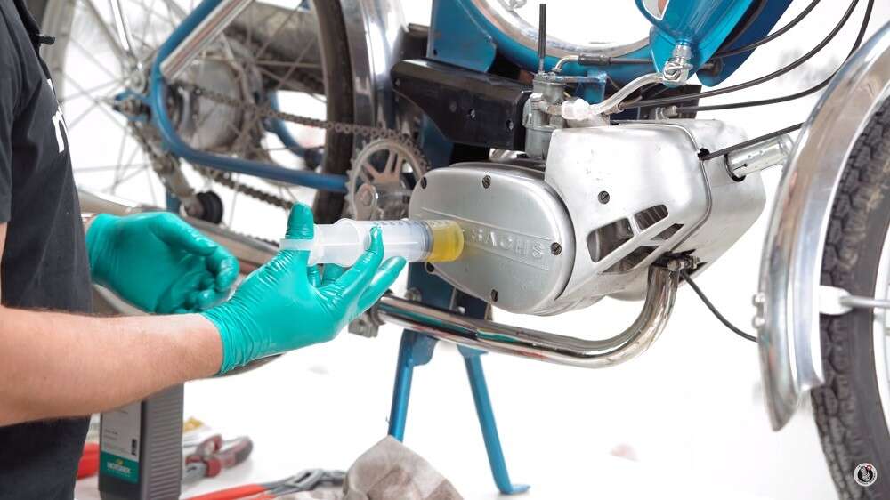 Motorex Motorenöl (Getriebeöl) manuell 0.45 l Motorex Motorenöl (Getriebeöl) manuell 0.45 l