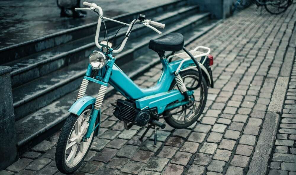 Faltschloss, Panzerschloss oder Speichenschloss © Simon – stock.adobe.com Faltschloss, Panzerschloss oder Speichenschloss © Simon – stock.adobe.com