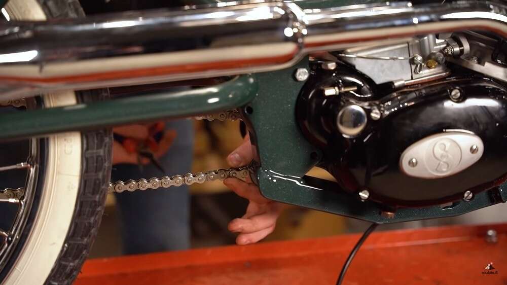 Antriebskette KMC 415H (verstärkt) 128L Antriebskette KMC 415H (verstärkt) 128L