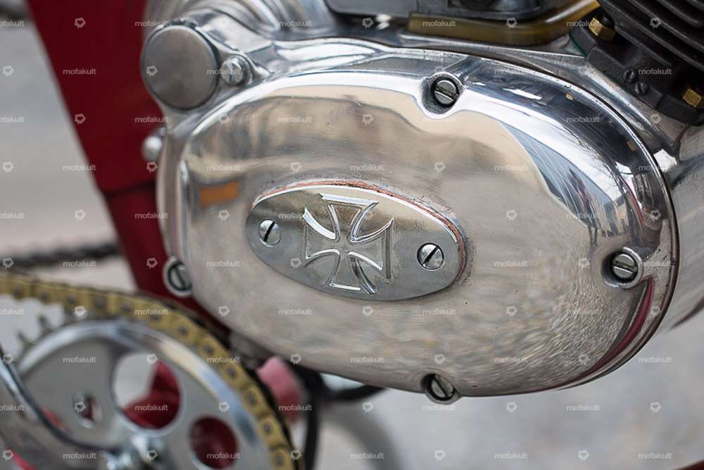 66HEROES Deckel «Iron Cross» Alu verchromt | Sachs 50/2, 50/3, 50/4 Carousel Image 2