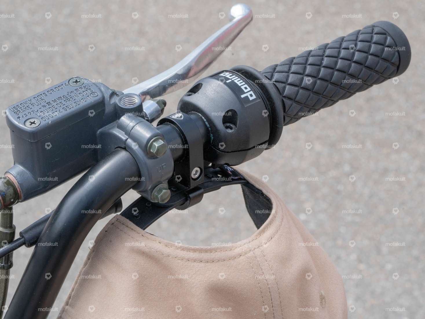 66HEROES Cap Holder Alu gold Carousel Image 3