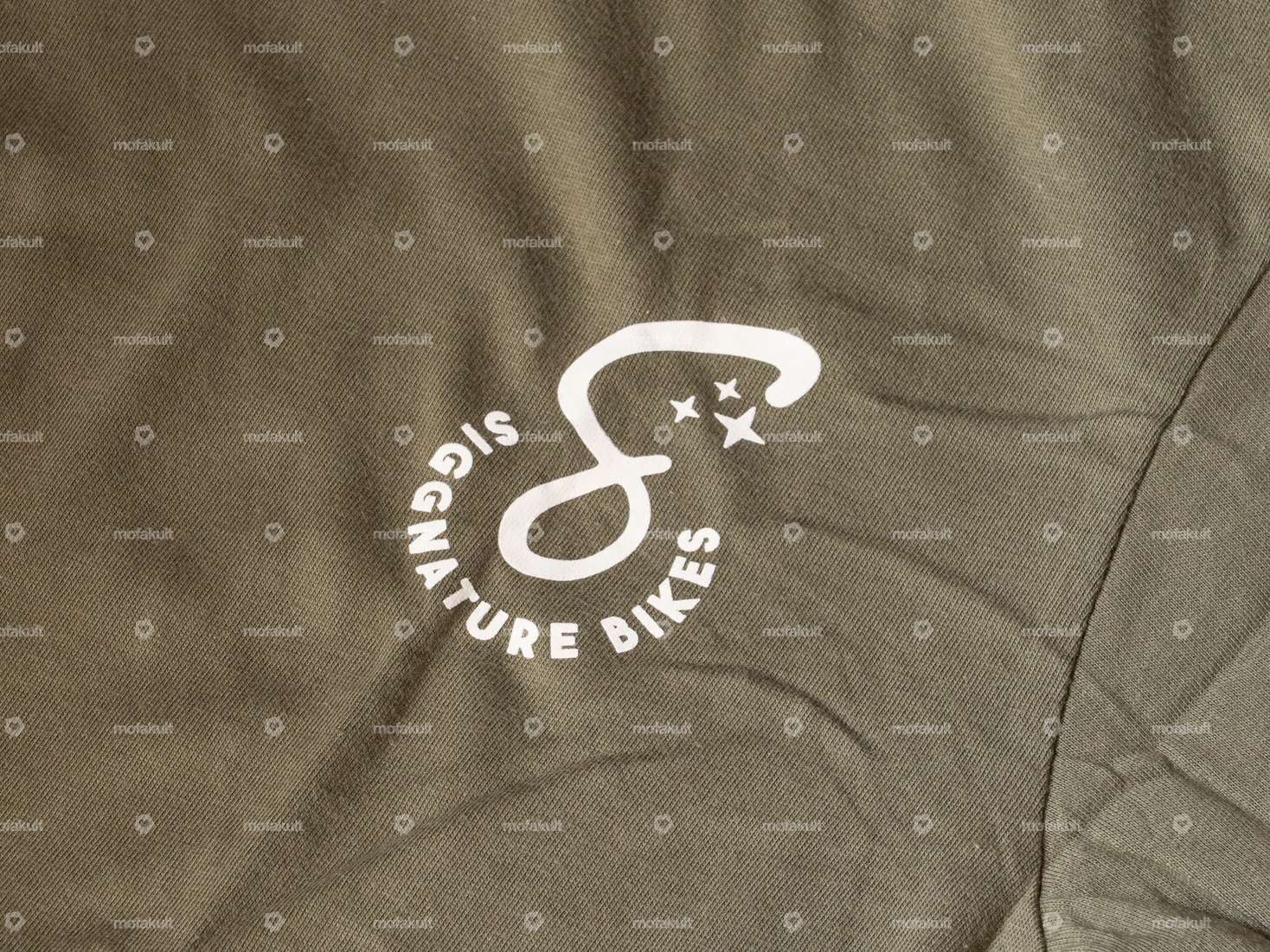 Siggnature T-shirt "BASIGG" (XS - 2XL) olive Carousel Image 4