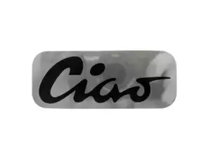 Aufkleber Tank «Ciao» schwarz / Chrom 70 x 28 mm | Piaggio Ciao P, C9 Aufkleber Tank «Ciao» schwarz / Chrom 70 x 28 mm | Piaggio Ciao P, C9