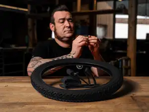 Siggnature tube and tire change 17" cast wheel Siggnature tube and tire change 17" cast wheel