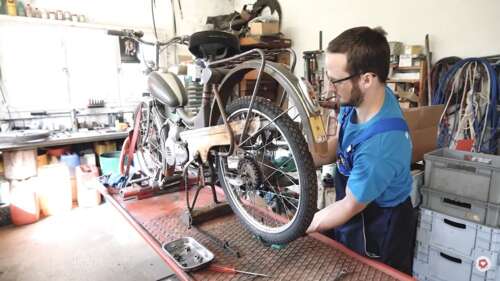 Reifenreparatur am Töffli Reifenreparatur am Töffli